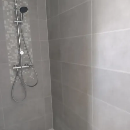 Nieuwe Rijwoning Met Gezellig Terras בית נופש Assenede