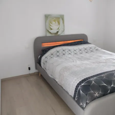 Nieuwe Rijwoning Met Gezellig Terras בית נופש *