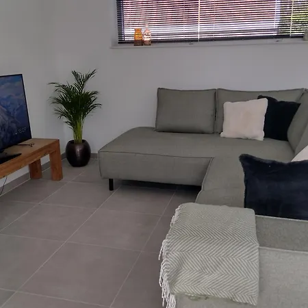 Nieuwe Rijwoning Met Gezellig Terras *